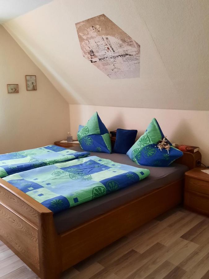 Ferienwohnung Am Schloss 라우터스타트스타벤하겐 외부 사진