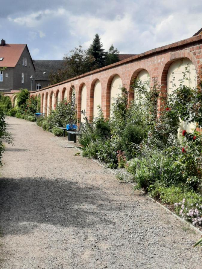 Ferienwohnung Am Schloss 라우터스타트스타벤하겐 외부 사진